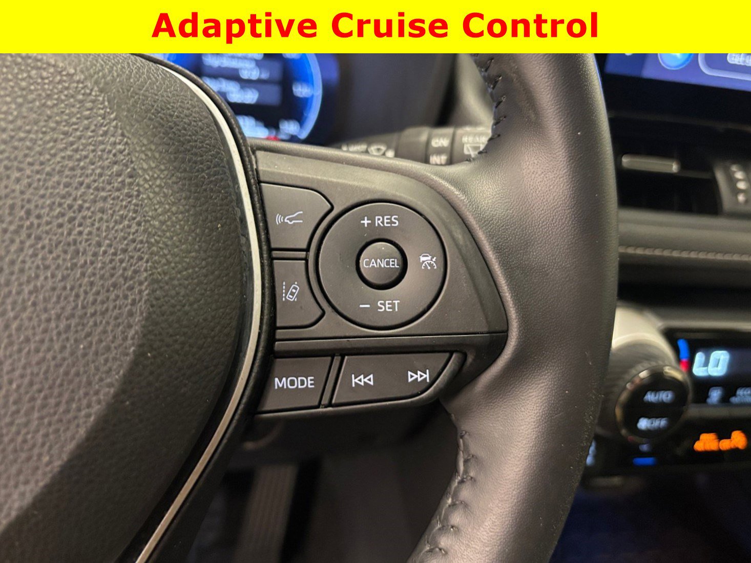 Used 2023 Toyota RAV4 Limited AWD/4WD image 32
