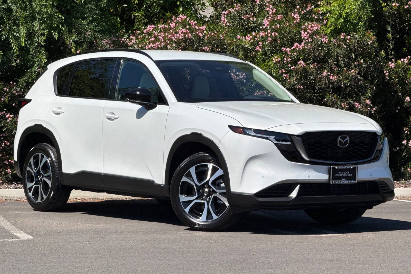 New 2026 MAZDA CX-5 Preferred image 2