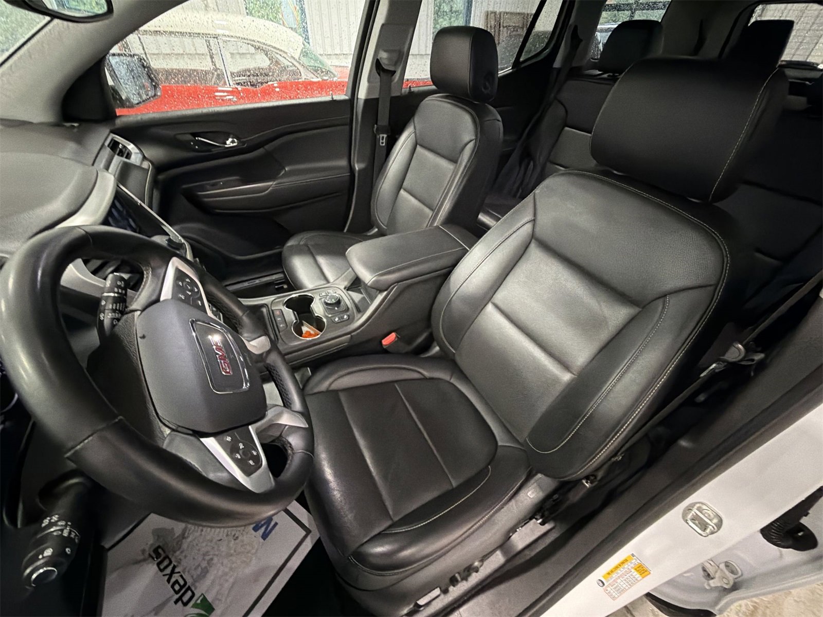 Used 2023 GMC Acadia SLT image 19