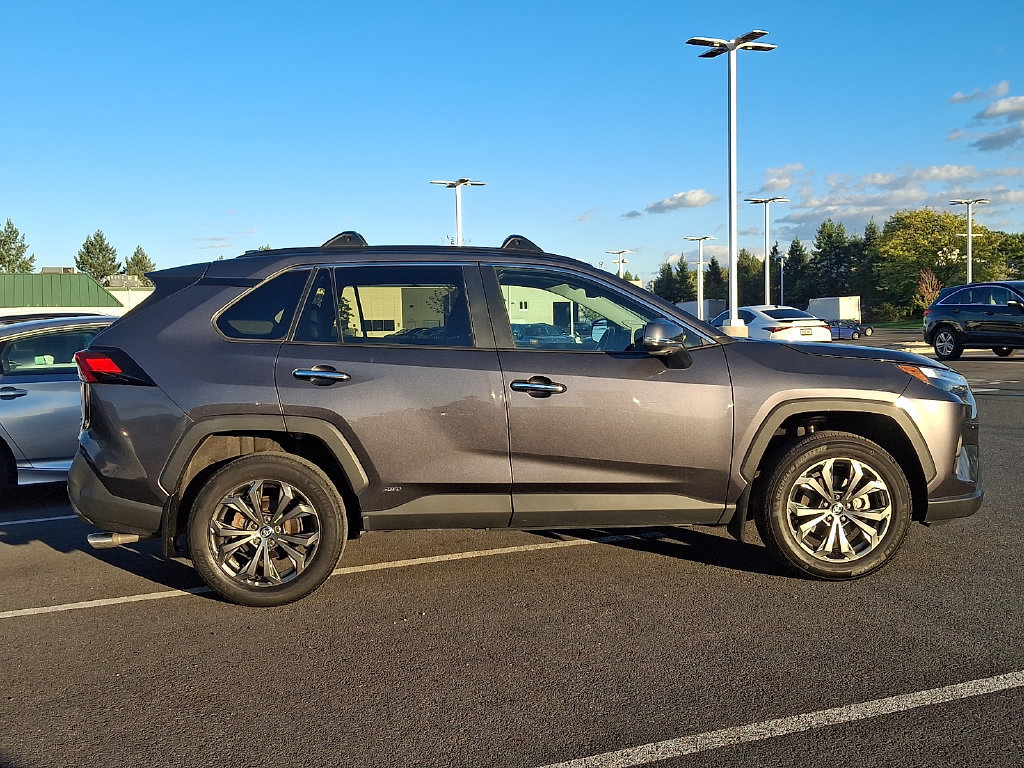 Certified 2023 Toyota RAV4 Limited AWD/4WD image 7