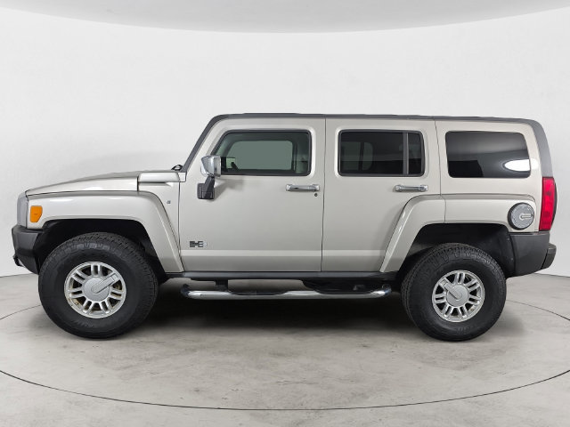 Used 2009 HUMMER H3 Luxury AWD/4WD image 8