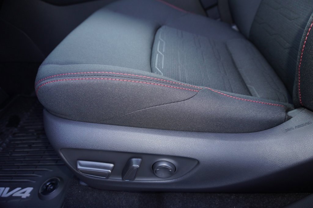 New 2025 Toyota RAV4 SE image 9