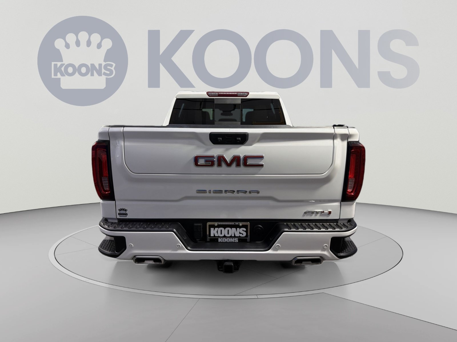 Used 2023 GMC Sierra 1500 AT4 w/ AT4 Premium Package AWD/4WD image 5