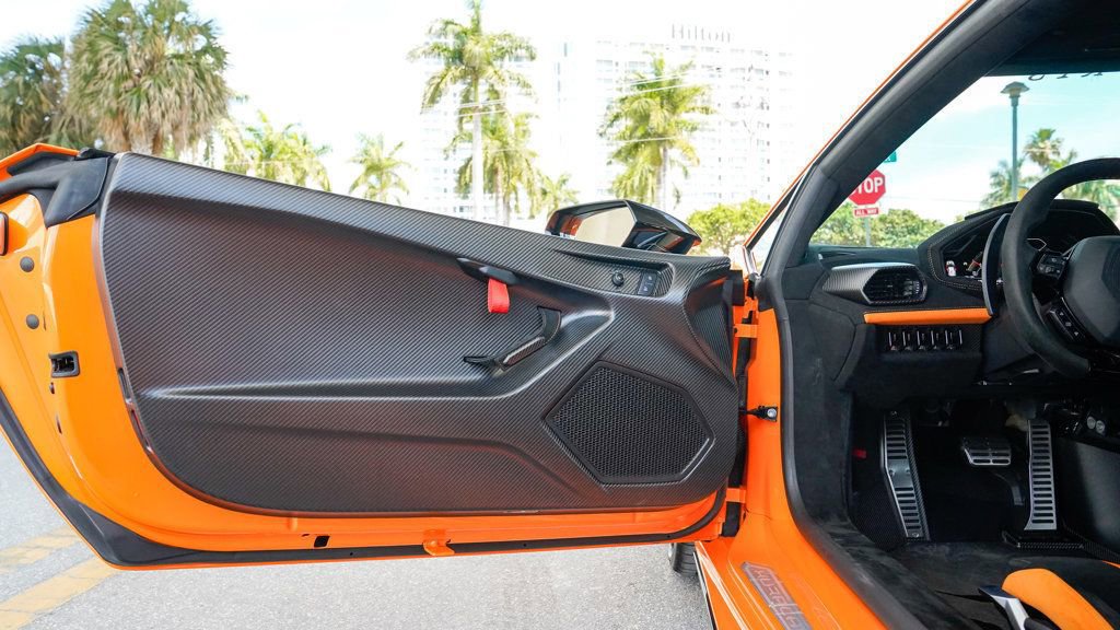 Used 2022 Lamborghini Huracan STO image 47