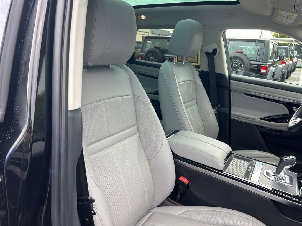 Used 2020 Land Rover Range Rover Evoque SE AWD/4WD image 22