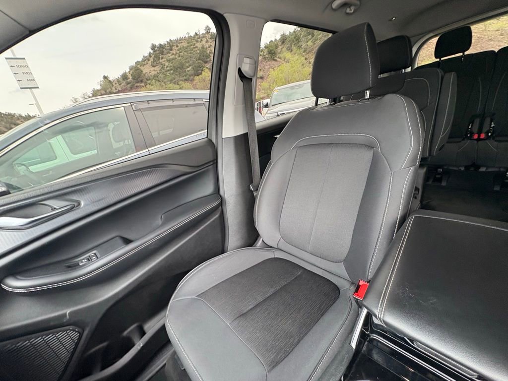 Used 2023 Jeep Grand Cherokee L Laredo w/ Luxury Tech Group I image 23