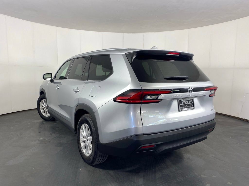 Used 2025 Toyota Grand Highlander FWD image 8