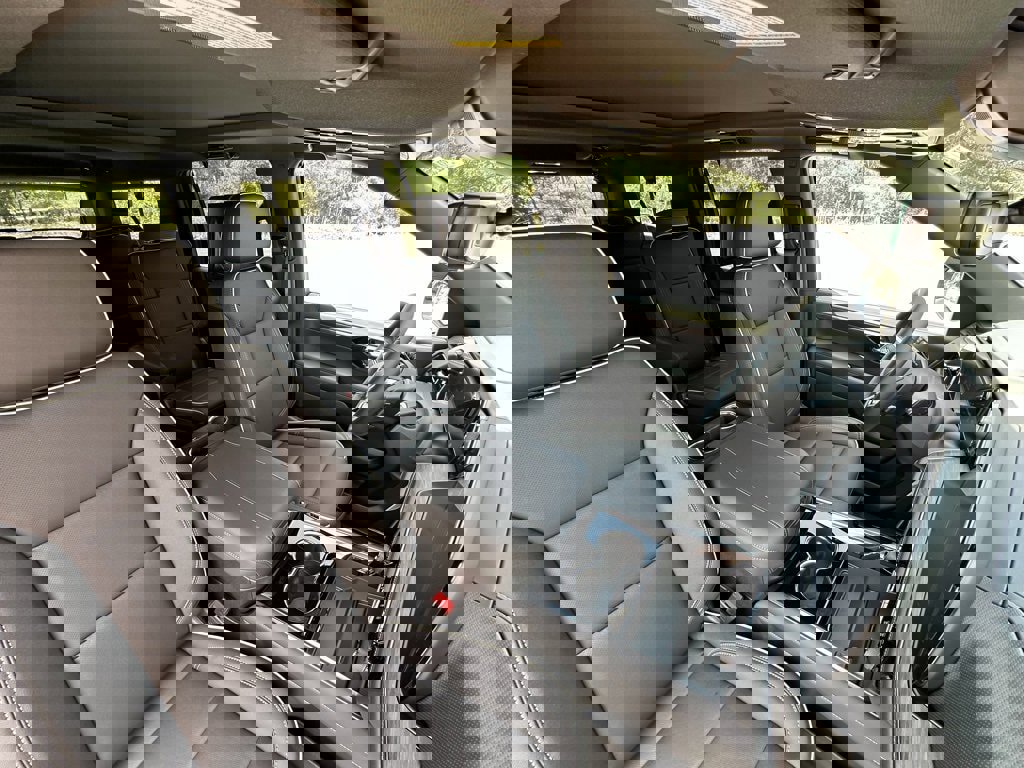 New 2026 Chevrolet Suburban Premier image 10