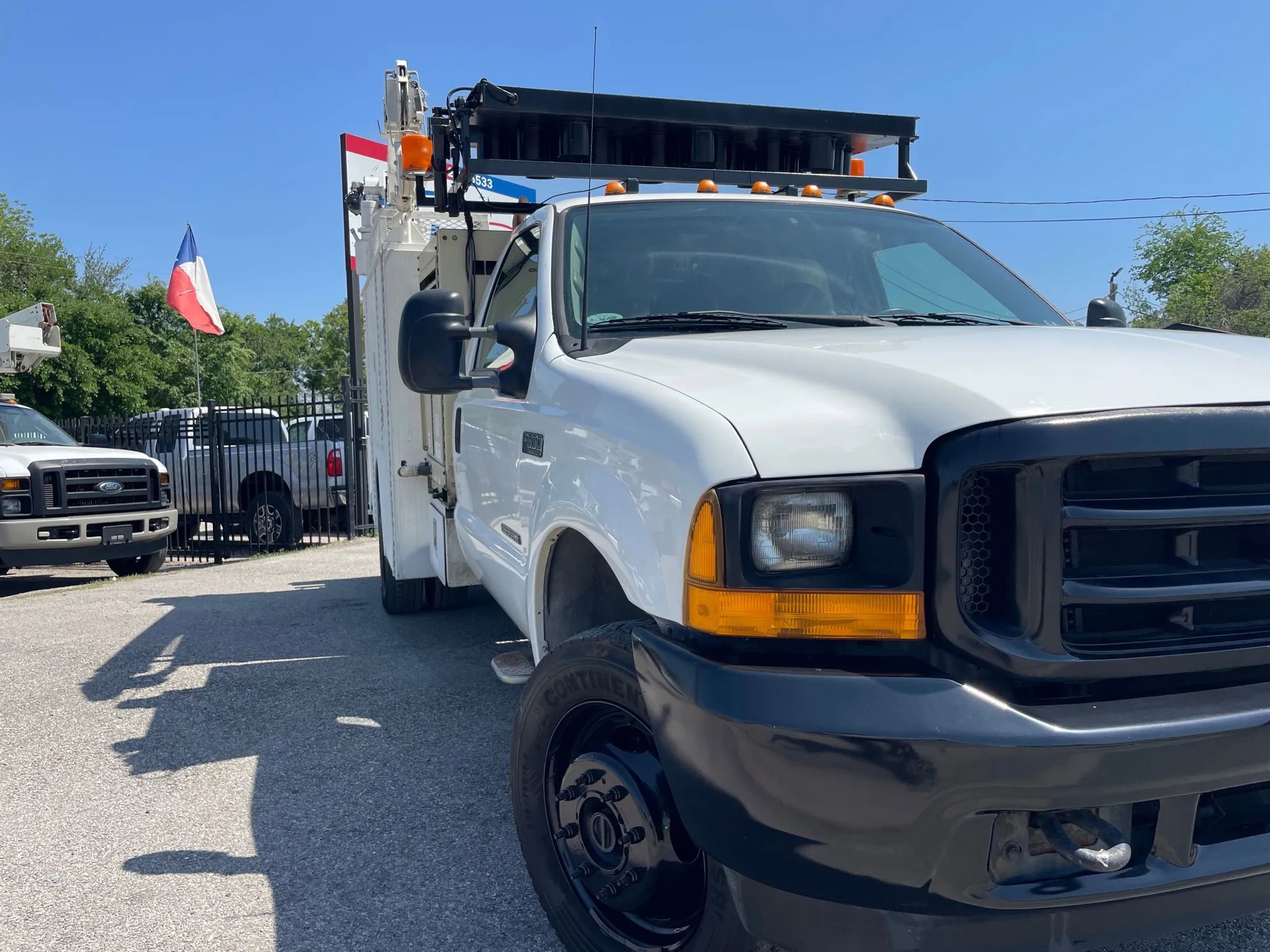 Used 2001 Ford F550 4x4 Regular Cab Super Duty image 30