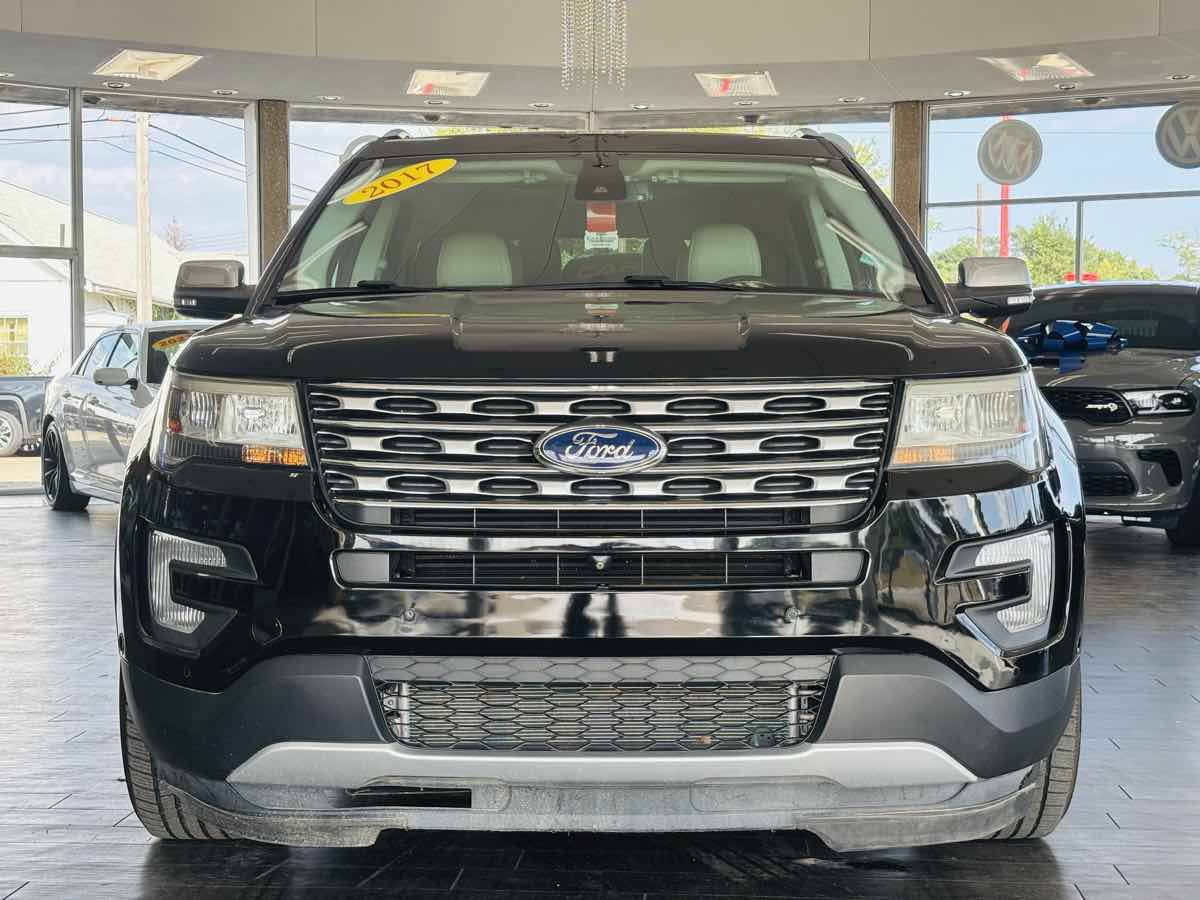 Used 2017 Ford Explorer Platinum AWD/4WD image 18