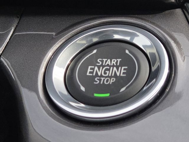 New 2026 Chevrolet Trax ACTIV w/ Sunroof Package FWD image 9