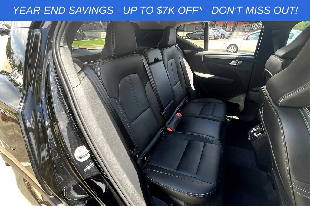 Used 2025 Volvo XC40 B5 Core w/ Protection Package Premier image 16