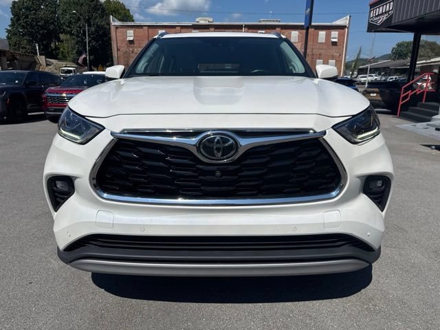Used 2021 Toyota Highlander Platinum AWD/4WD image 4