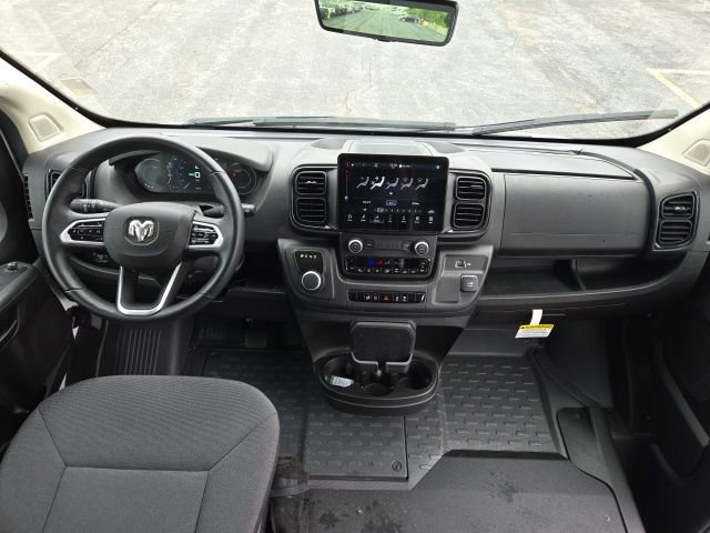 Used 2024 RAM ProMaster 3500 w/ Delivery Van Package image 15