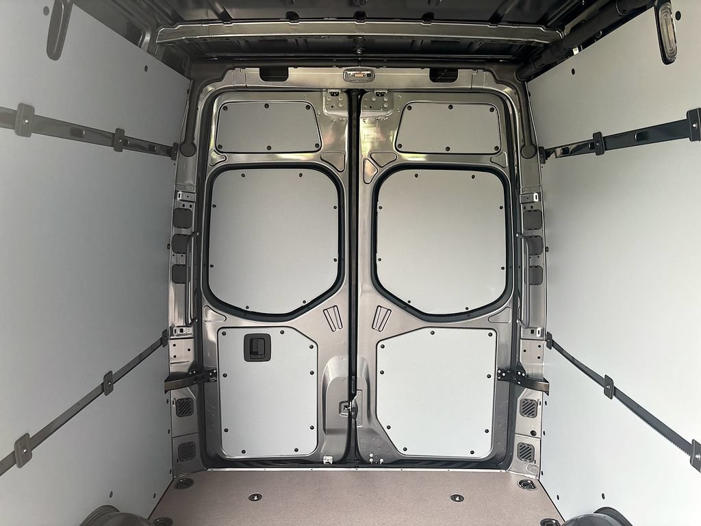New 2026 Mercedes-Benz Sprinter 2500 image 13