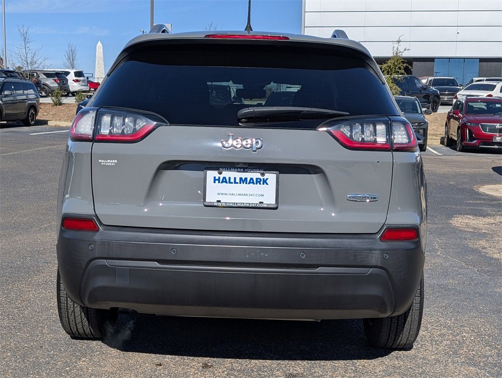 Used 2021 Jeep Cherokee Latitude Plus image 5