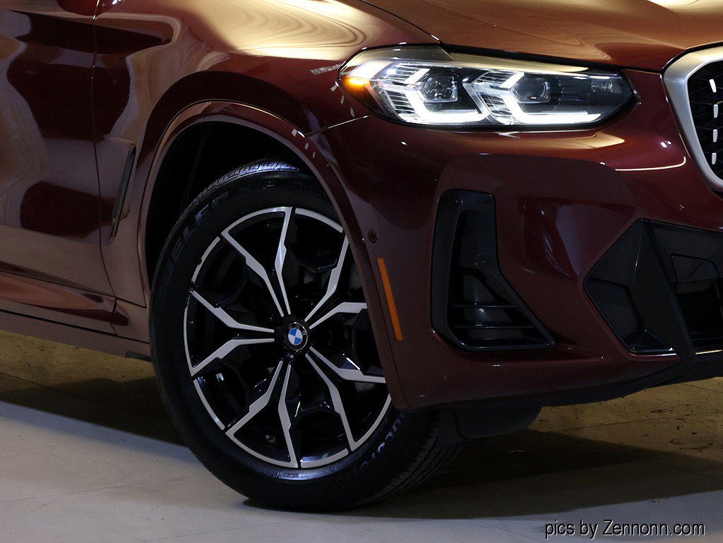 Certified 2023 BMW X4 xDrive30i w/ M Sport Package AWD/4WD image 3