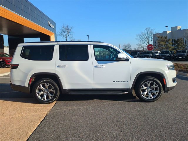 Used 2022 Jeep Wagoneer Series II image 3