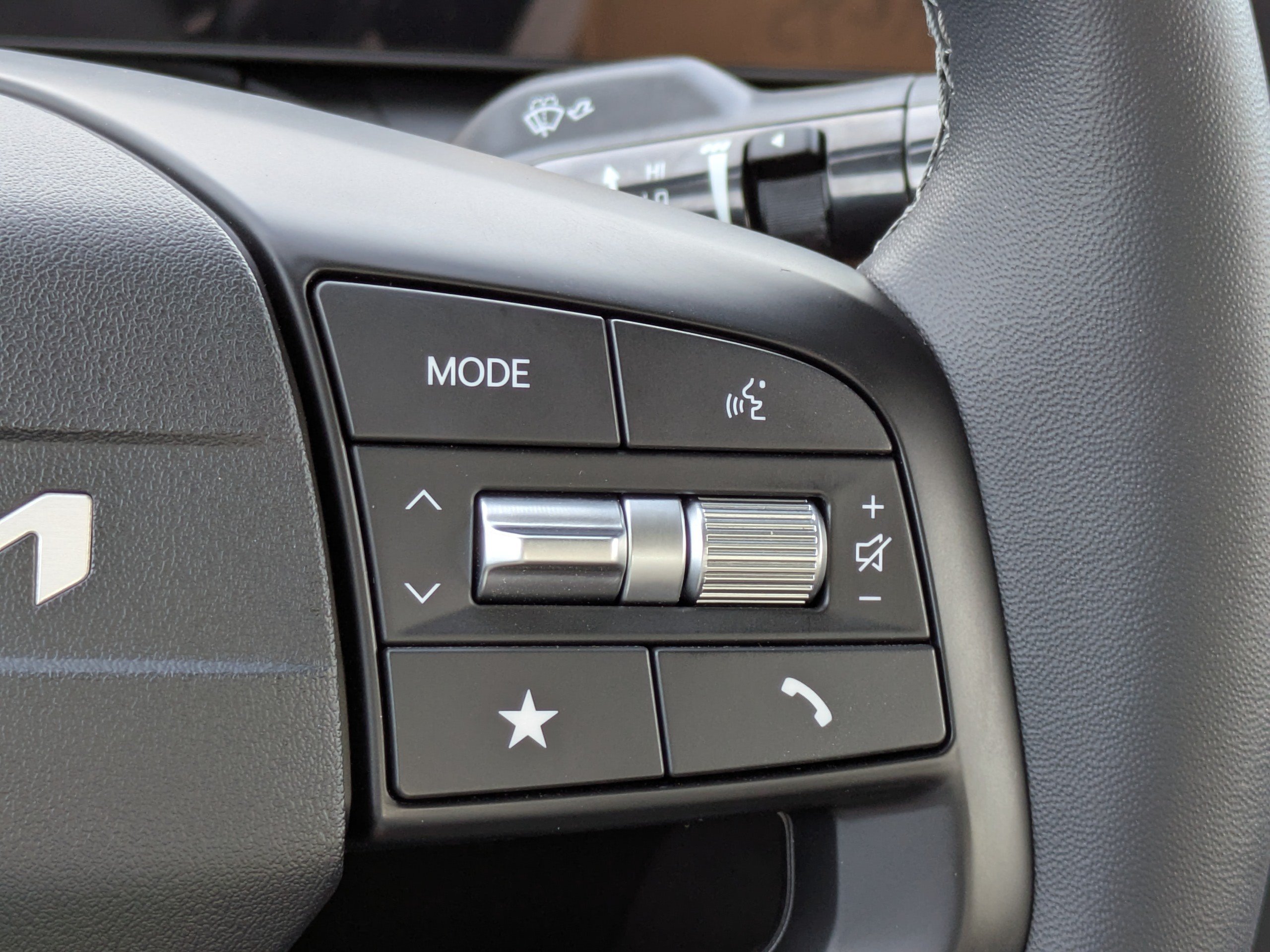 New 2025 Kia K4 GT-Line Turbo FWD image 31