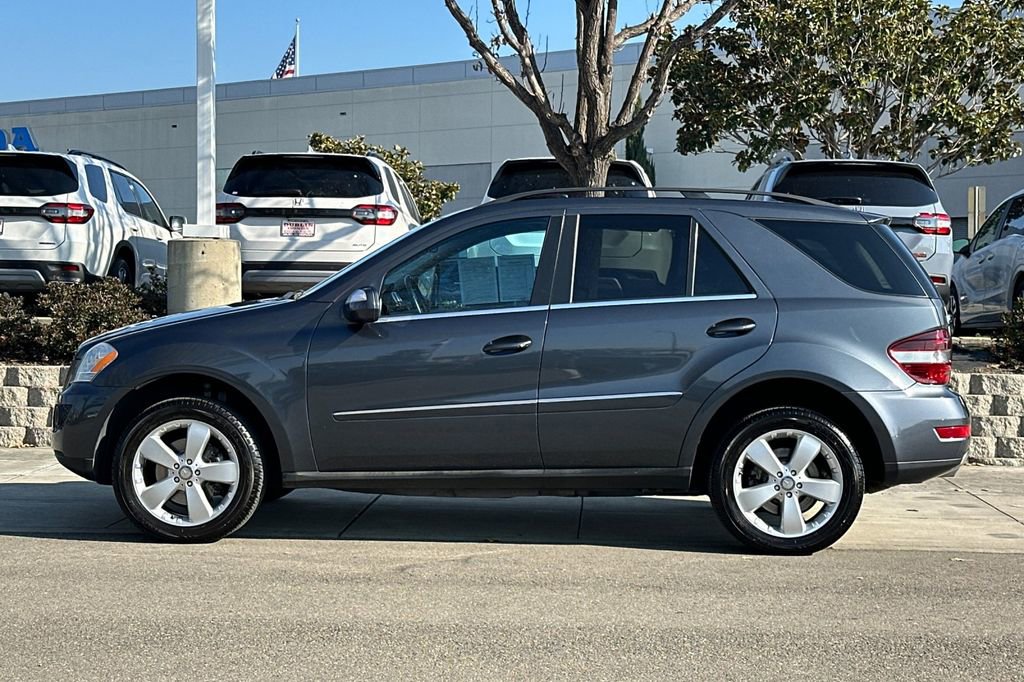 Used 2010 Mercedes-Benz ML 350 4MATIC image 7