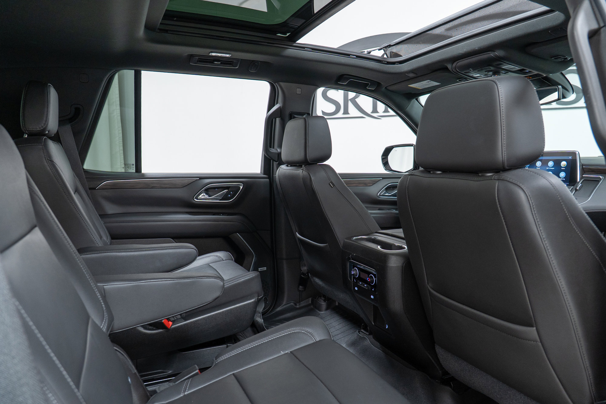 Used 2021 Chevrolet Tahoe Z71 w/ Z71 Signature Package image 23