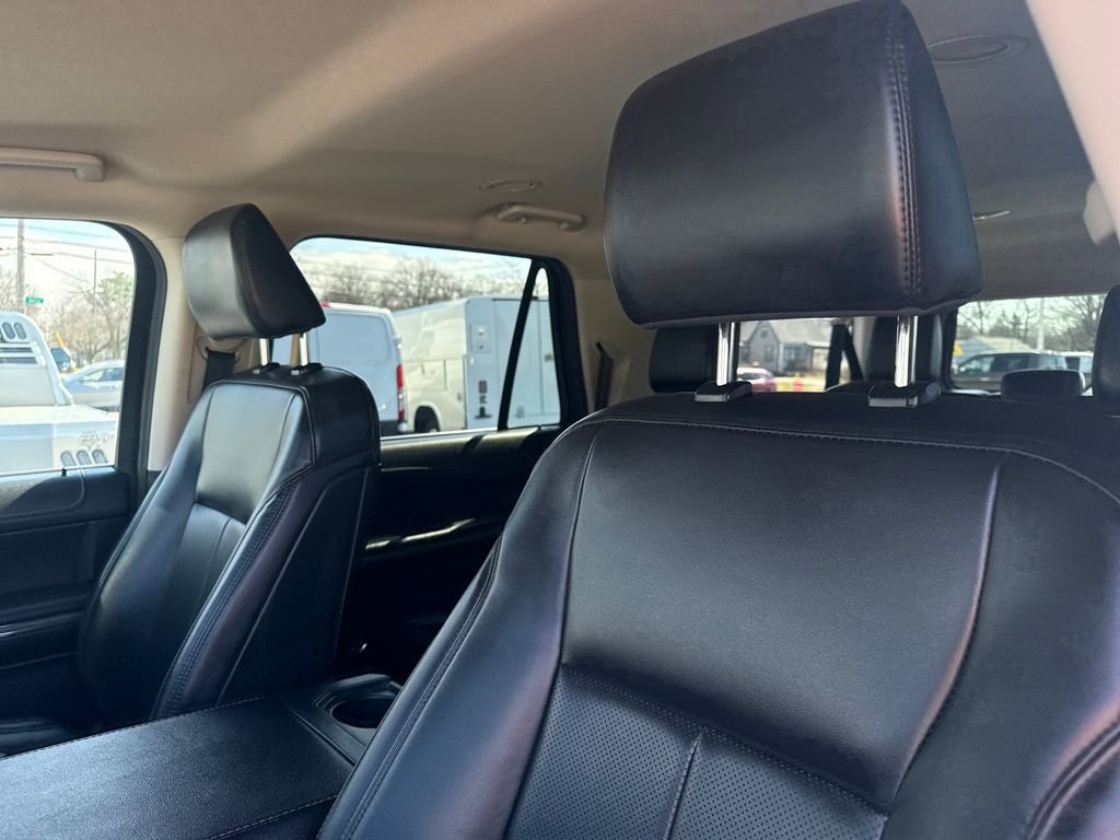 Used 2024 Ford Expedition Max XLT AWD/4WD image 29