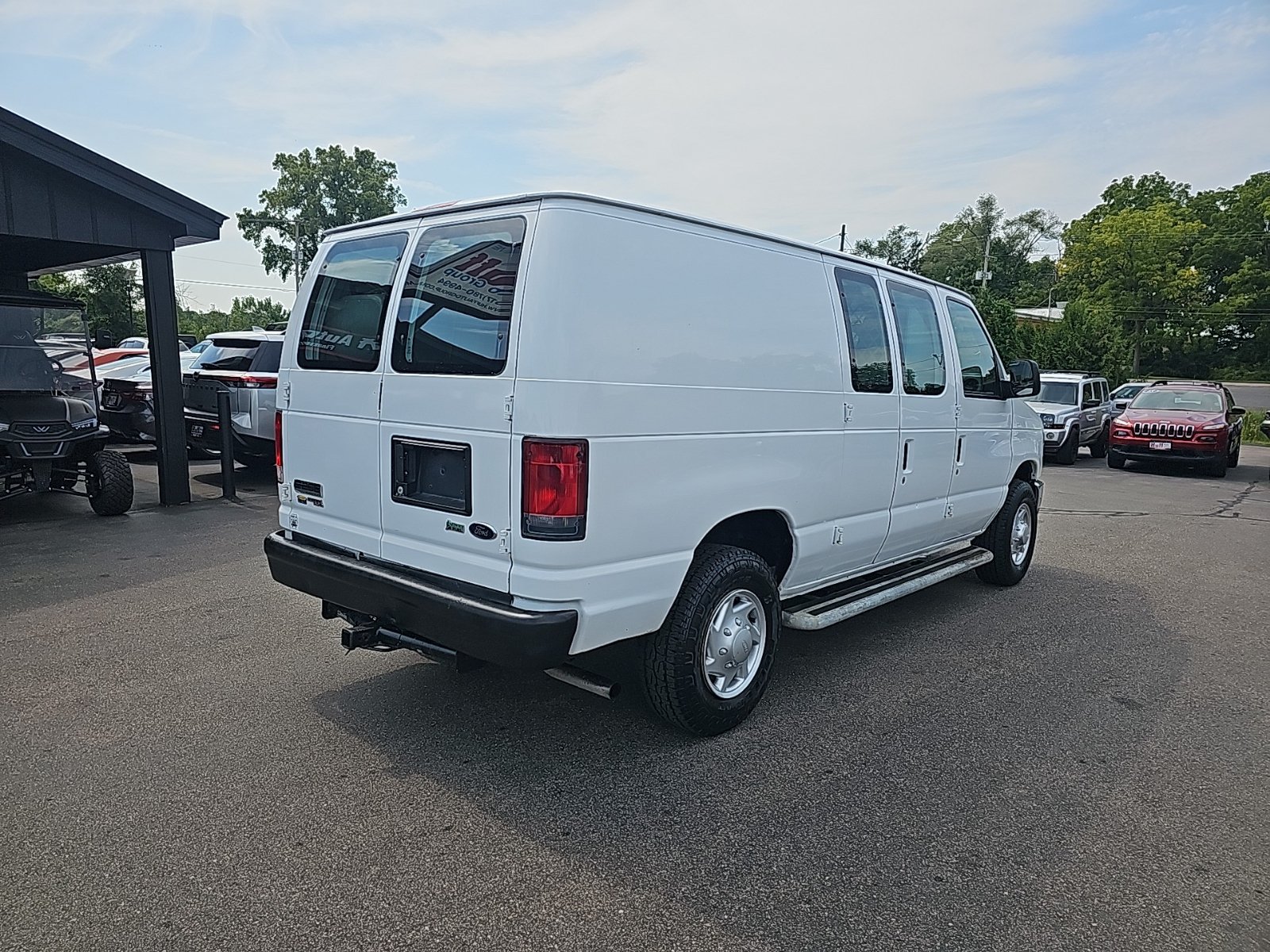 Used 2014 Ford E-250 and Econoline 250 w/ Power Group RWD image 3