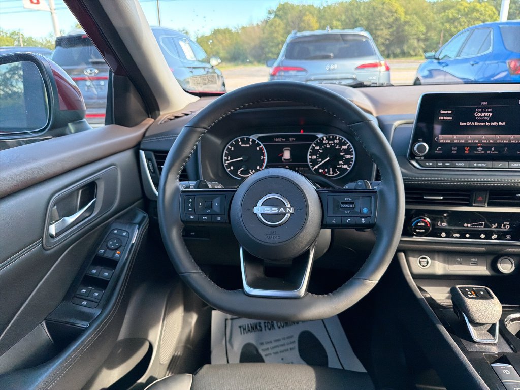 Used 2023 Nissan Rogue SV w/ SV Premium B Package AWD/4WD image 19