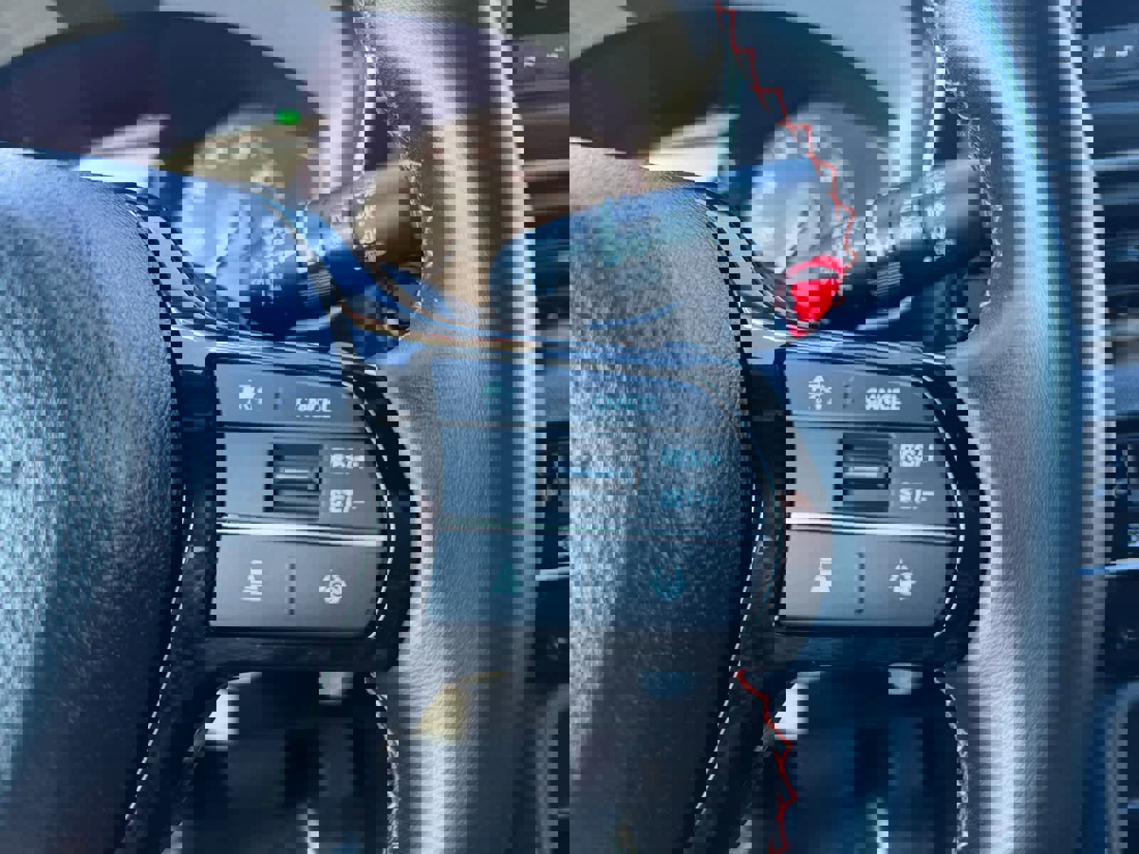 Used 2025 Honda Pilot Sport image 23