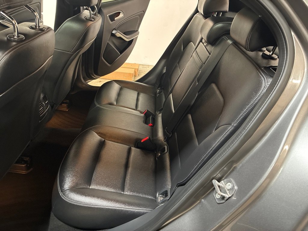 Used 2018 Mercedes-Benz GLA 250 4MATIC image 21