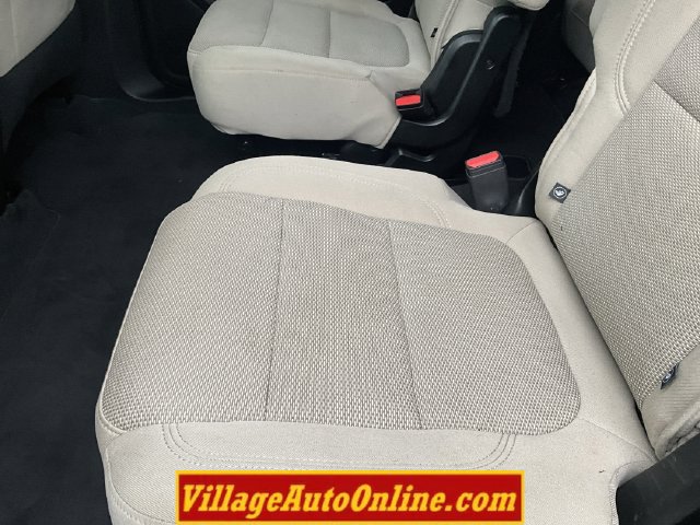 Used 2023 Chevrolet Traverse LT w/ LPO, Cargo Package AWD/4WD image 31