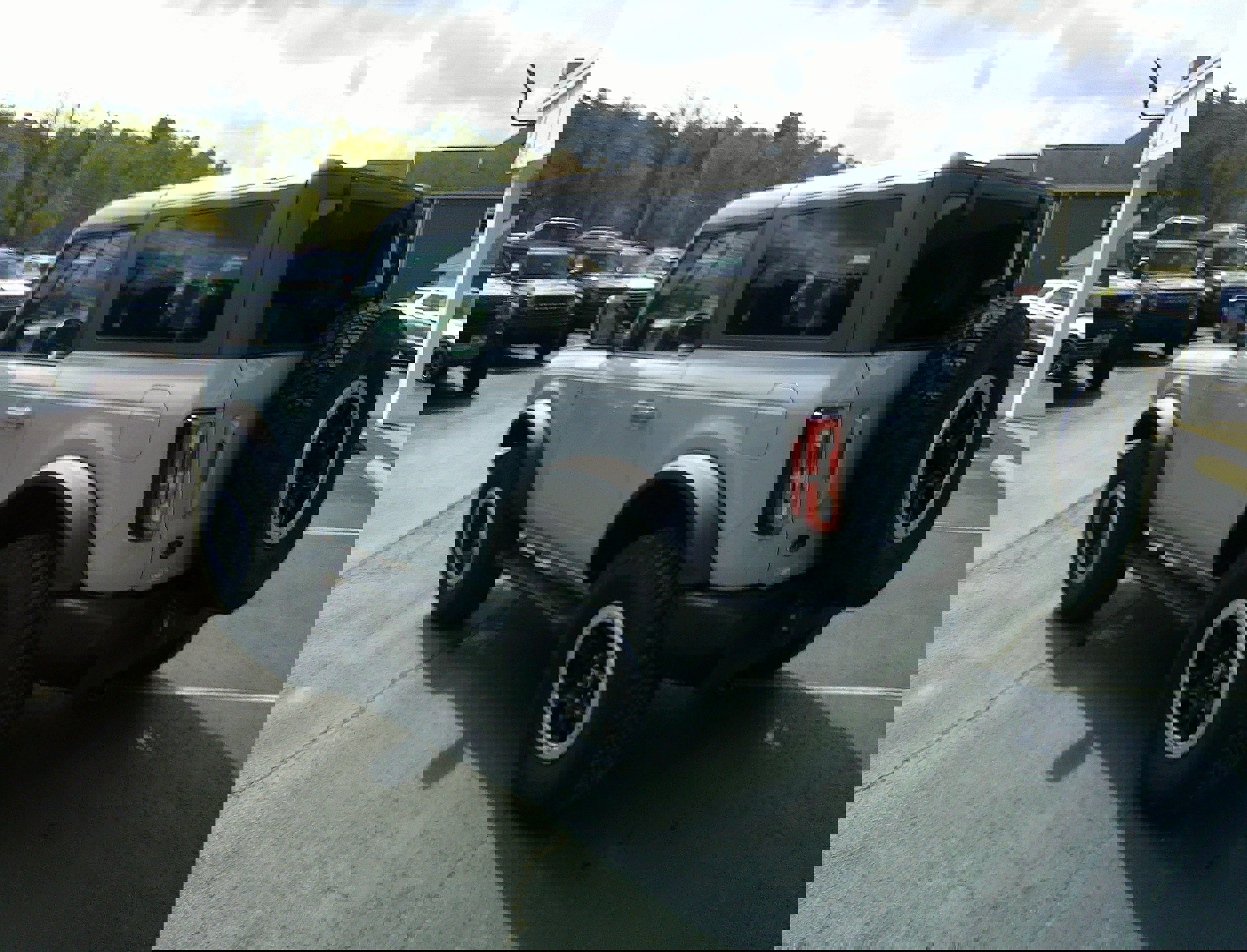 Used 2023 Ford Bronco Outer Banks w/ Sasquatch Package image 9