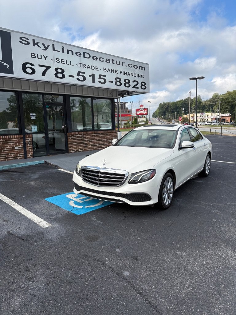 Used 2018 Mercedes-Benz E 300 image 1