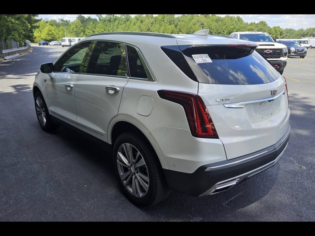 Used 2024 Cadillac XT5 Premium Luxury w/ Technology Package FWD image 2