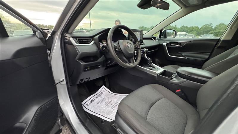 Used 2022 Toyota RAV4 XLE w/ Convenience Package AWD/4WD image 30
