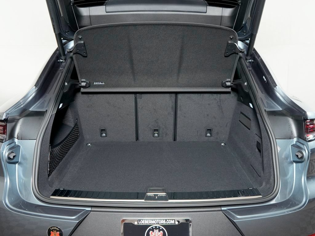 Certified 2026 Porsche Cayenne Coupe AWD/4WD image 14