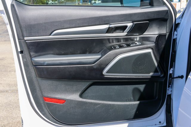Used 2022 Kia Telluride S image 10