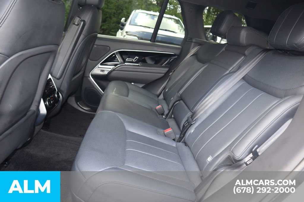 Used 2023 Land Rover Range Rover SE image 17