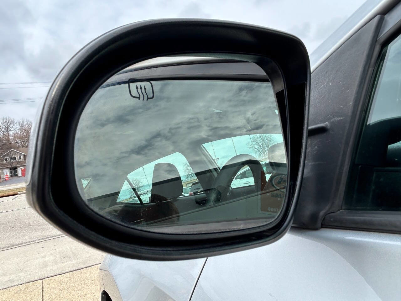 Used 2017 Toyota Corolla LE w/ Carpet Mat Package (TMS) image 12