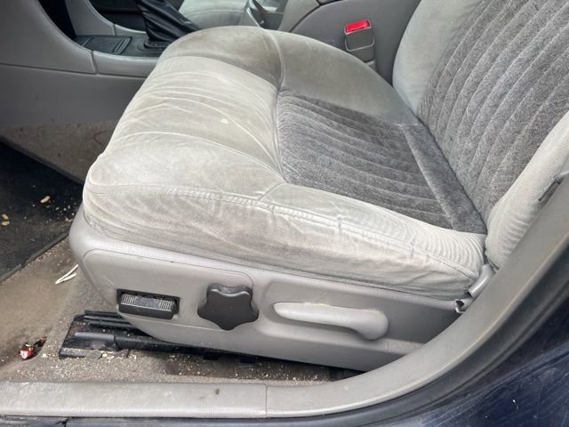 Used 2002 Chevrolet Impala LS FWD image 15