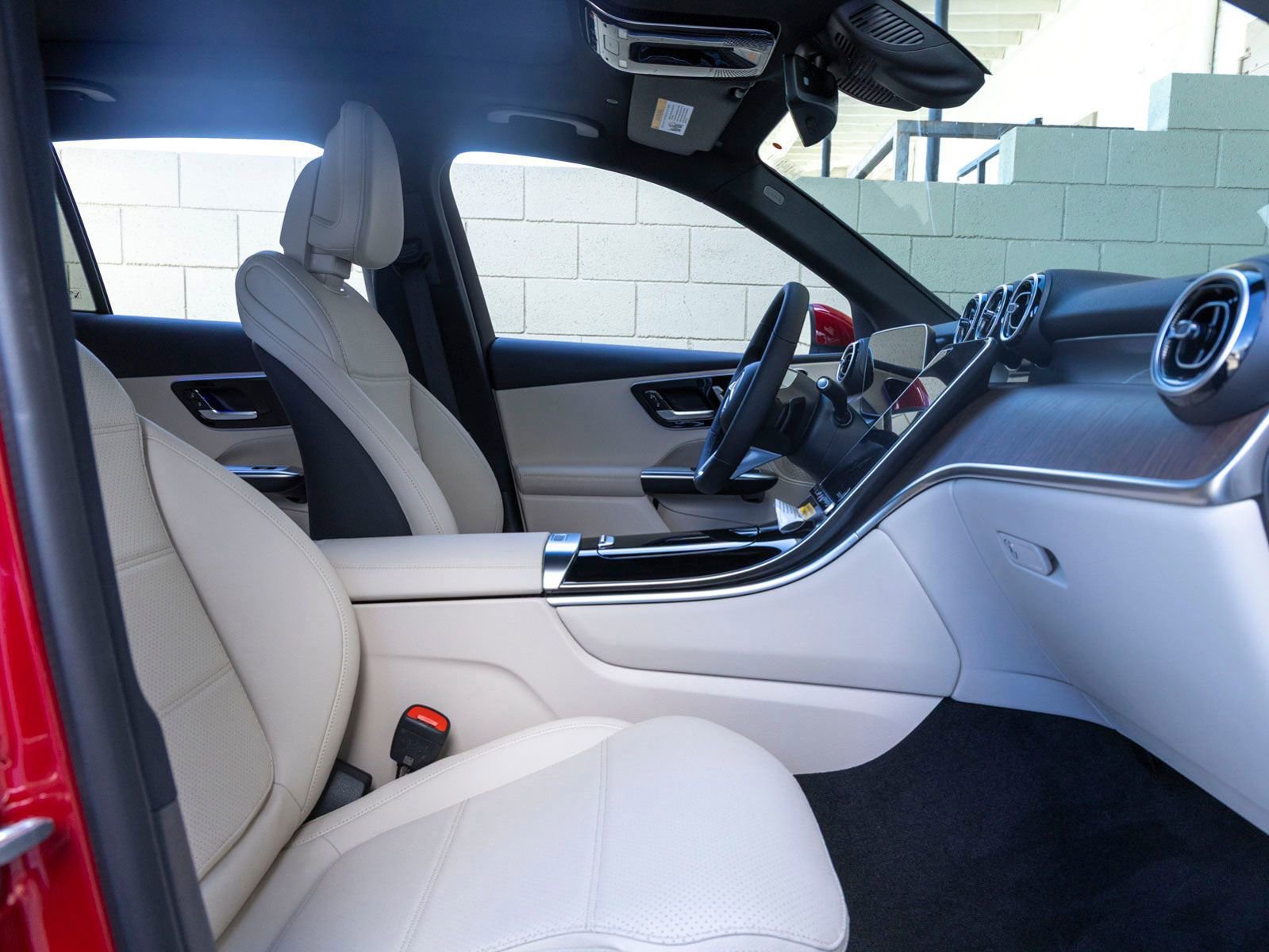 New 2026 Mercedes-Benz GLC 300 image 29