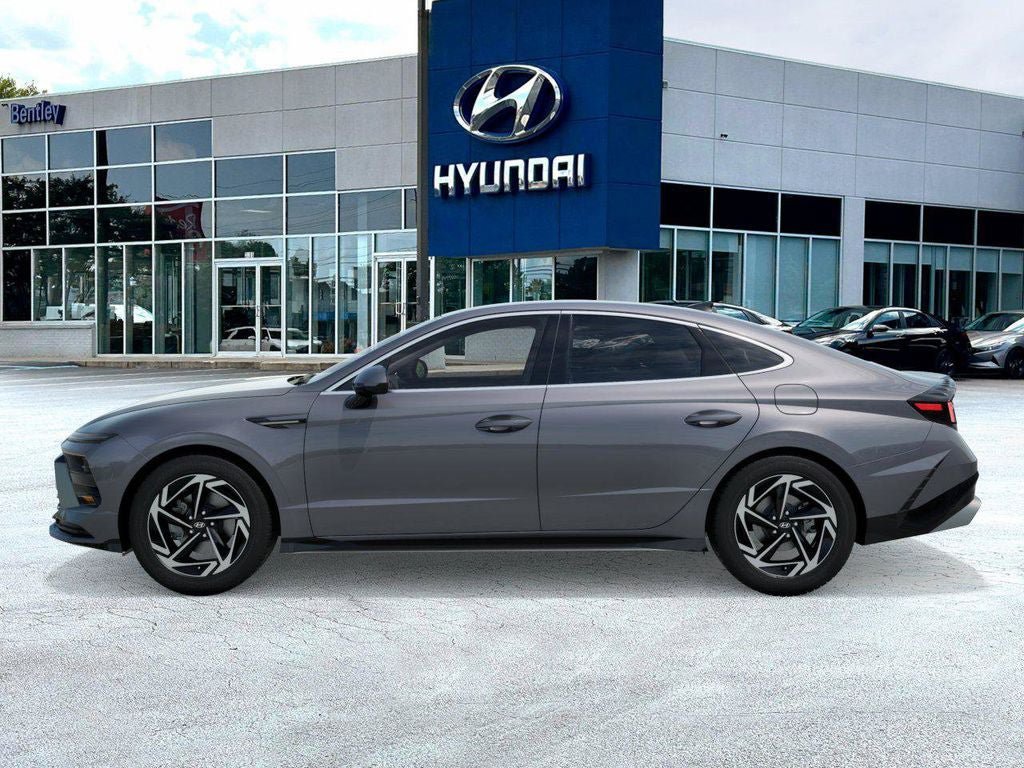 New 2026 Hyundai Sonata SEL FWD image 4
