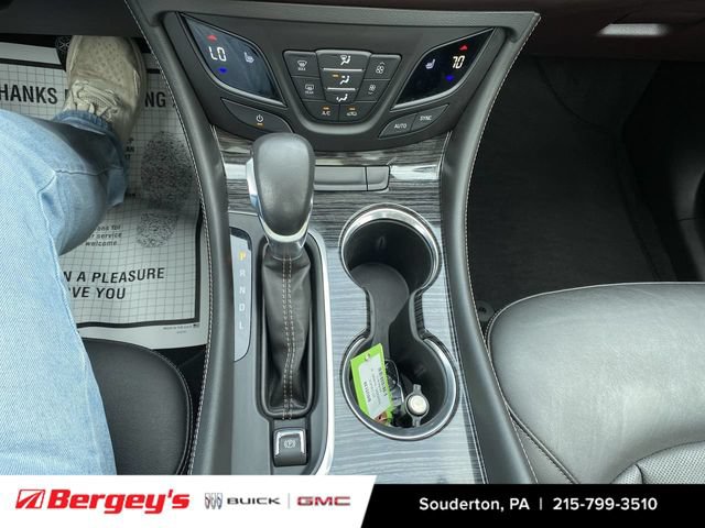 Used 2017 Buick Envision Essence AWD/4WD image 19