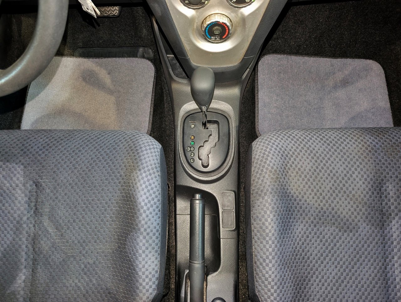 Used 2007 Toyota Yaris Sedan image 36