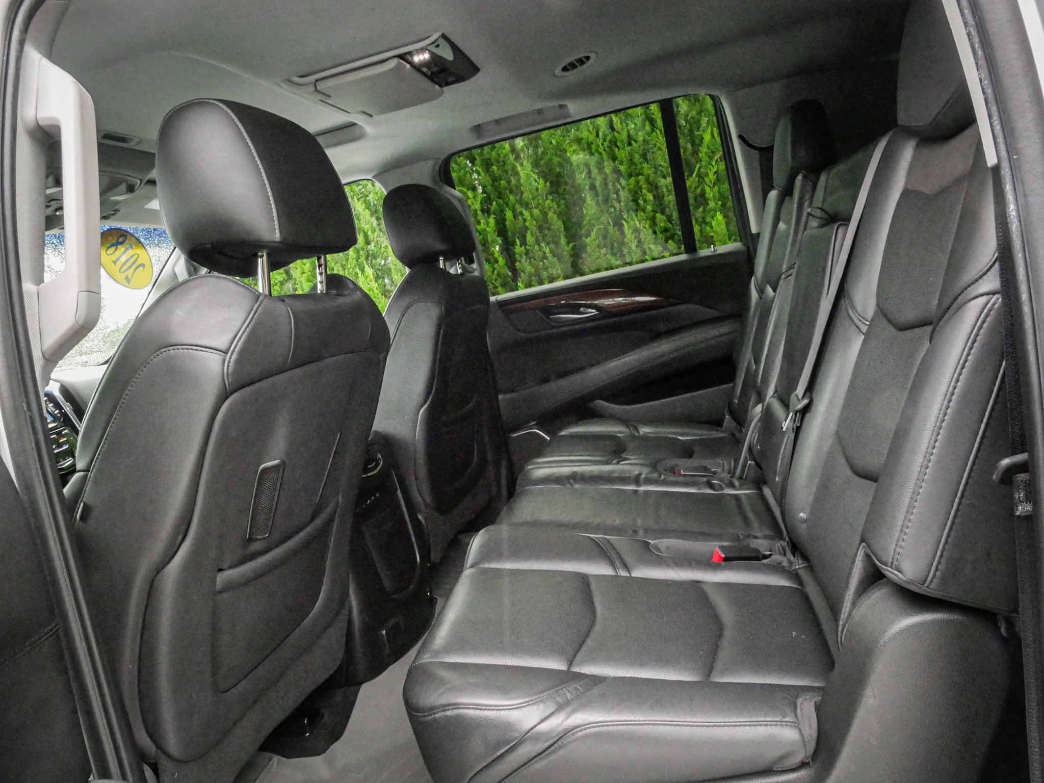 Used 2018 Cadillac Escalade ESV Luxury RWD image 32