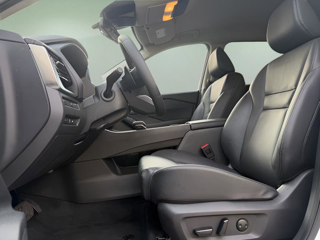 Certified 2025 Nissan Rogue SL image 19