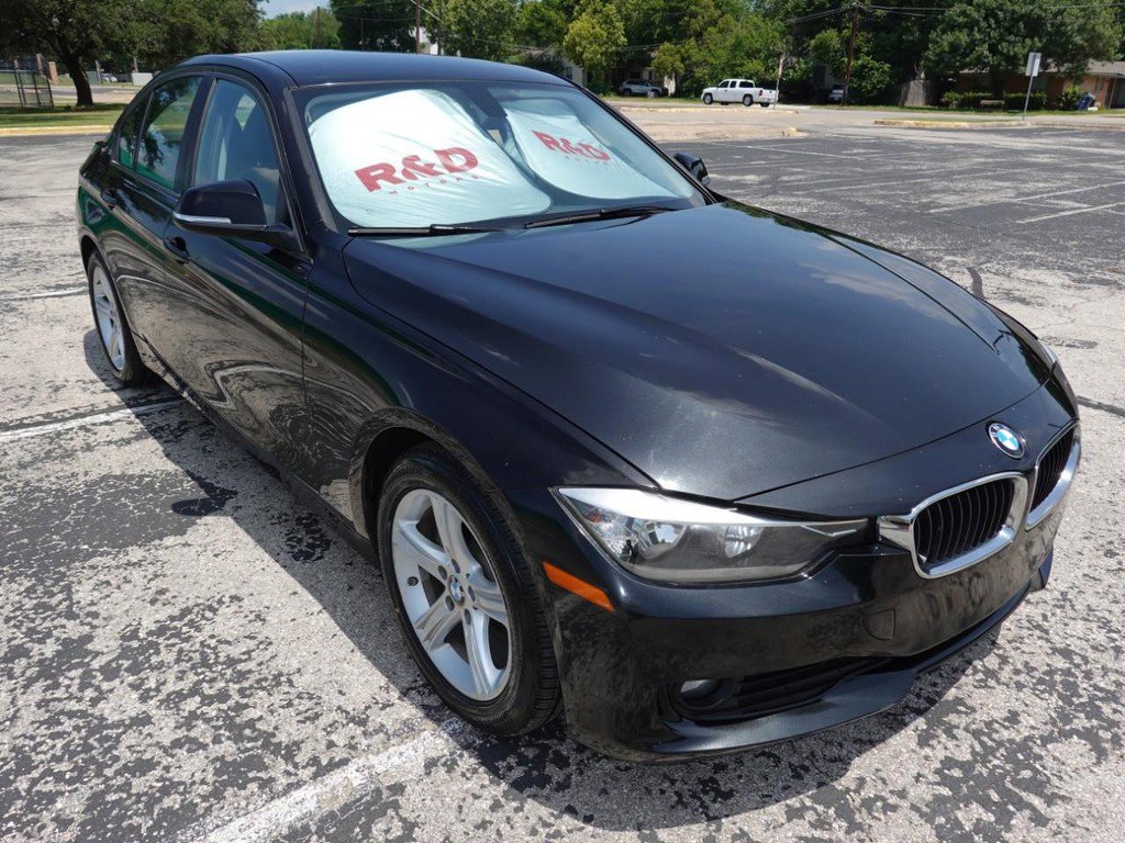 Used 2013 BMW 320i Sedan
