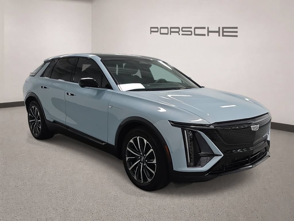 Used 2025 Cadillac Lyriq Sport RWD image 8