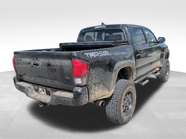 Used 2019 Toyota Tacoma TRD Off-Road w/ Technology Package image 3