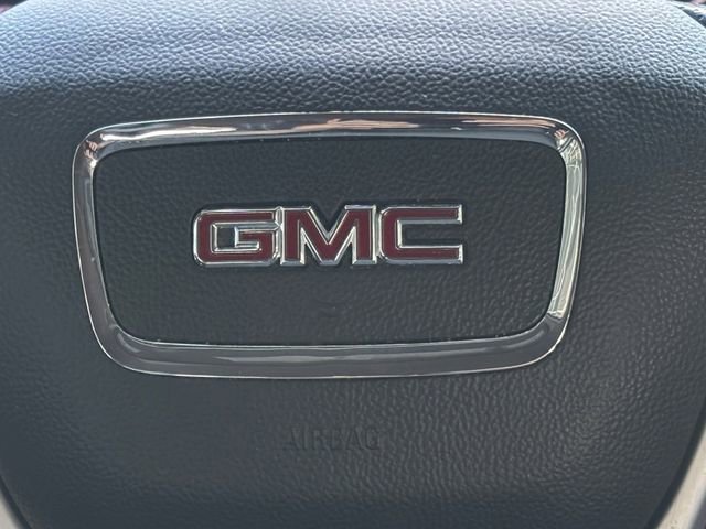 Used 2023 GMC Acadia SLE FWD image 12